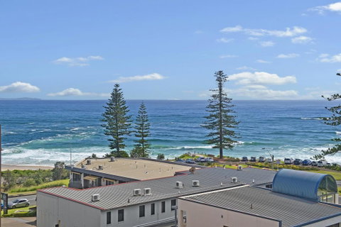 Akuna 20, 6 Joffre Street - Accommodation Mermaid Beach 3