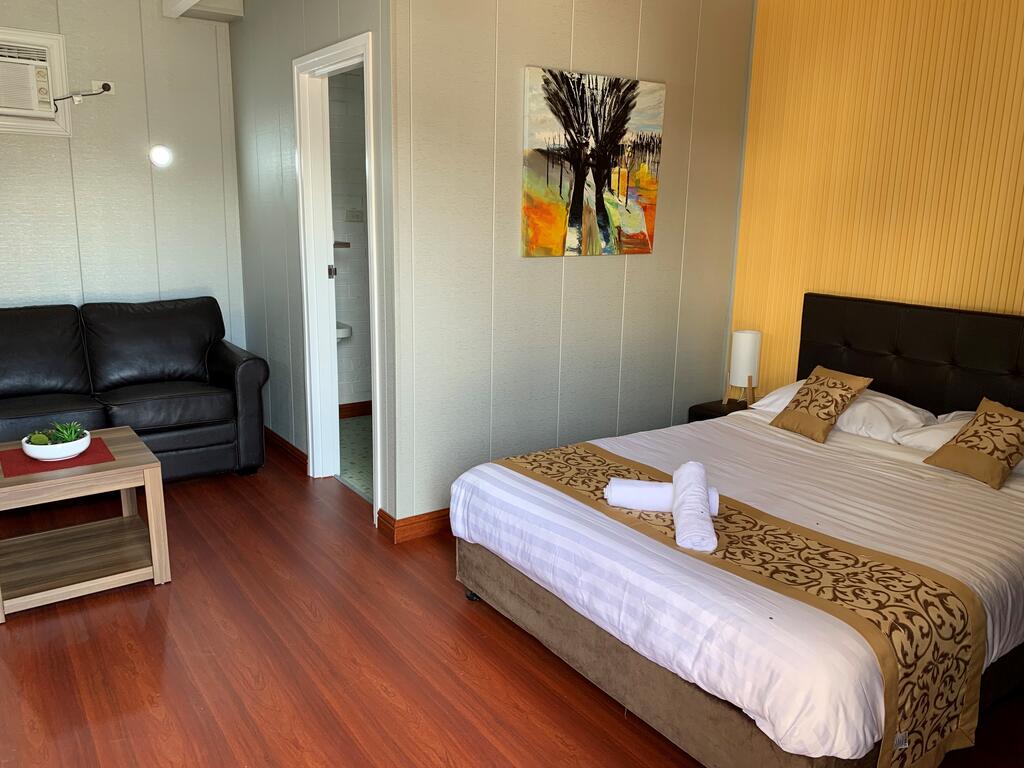 Myrtle Park ACT Accommodation Mermaid Beach