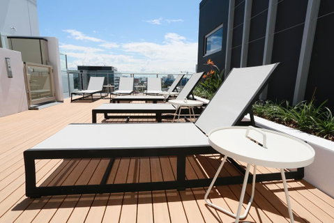 Alex Perry Hotel & Apartments - Accommodation Mermaid Beach 1
