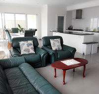 Alkimos Beach Retreat - Accommodation Mermaid Beach