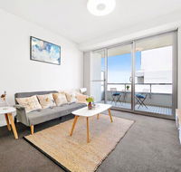 All amenities only downstairs 20 mins to CBD - Accommodation Mermaid Beach