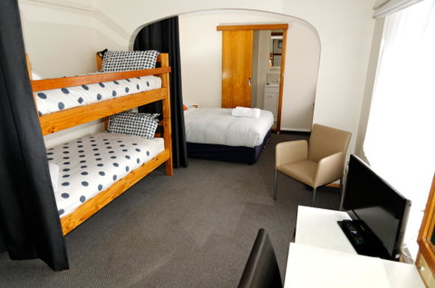 Alpenhorn Lodge - Accommodation Mermaid Beach 2