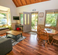 Alpine Arnica Cottage 2 - Accommodation Mermaid Beach