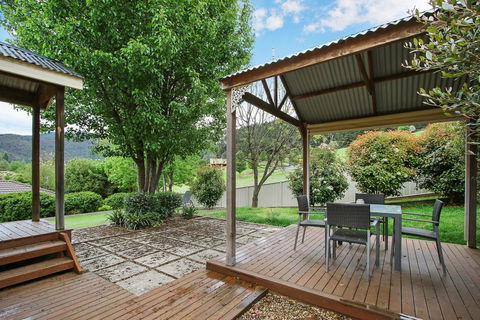 Alpine Vista - Short Walk To Town Centre - Accommodation Mermaid Beach 1