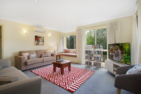 Alpine Vista - Short Walk To Town Centre - Accommodation Mermaid Beach 3