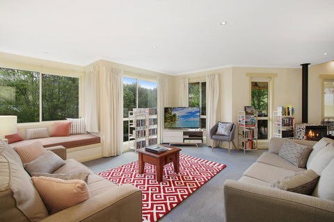 Alpine Vista - Short Walk To Town Centre - Accommodation Mermaid Beach 0