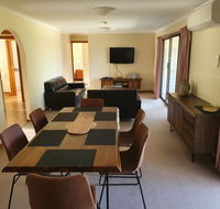 Annies Holiday Units - Accommodation Mermaid Beach