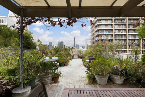 Apt - Art Deco Studio B - Accommodation Mermaid Beach 2