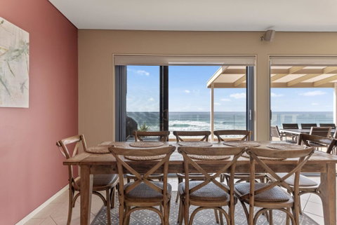 Aqua Shores Penthouse - Accommodation Mermaid Beach 3