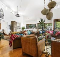 Aquila Retreat Mansion - Accommodation Mermaid Beach
