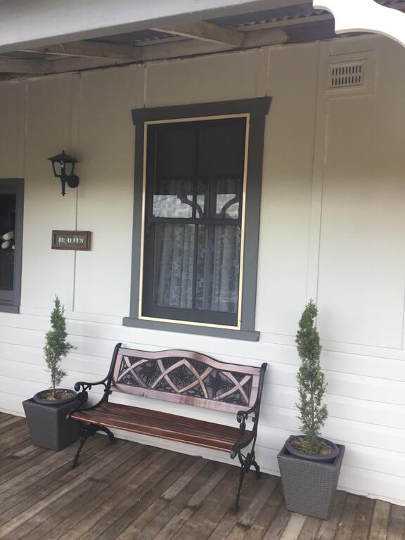 Brungle Creek ACT Accommodation Mermaid Beach