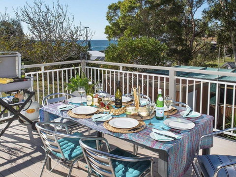 Araluen On Holden - Great Deck With Ocean Views - Accommodation Mermaid Beach 0