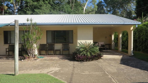 Arcadia Palms Unit 1 - Accommodation Mermaid Beach 1