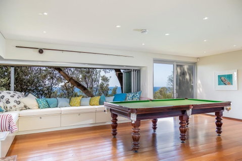 ARGYLL MOLLYMOOK - Absolute Waterfront - Accommodation Mermaid Beach 3