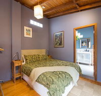 Art  Garden Retreat - Accommodation Mermaid Beach