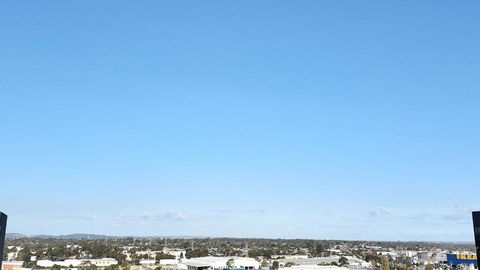 M-city Apartment - Executive Twin King Ensuites - Fully Equipped - Free Parking, Fast Wifi, Smart TV, Netflix, Complementary Drinks & Amenities - M-city Shopping Centre Clayton 3168 - Accommodation Mermaid Beach 1