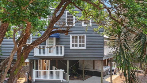 Macs Beach House - Accommodation Mermaid Beach 0