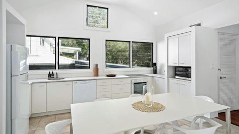 Macs Beach House - Accommodation Mermaid Beach 3