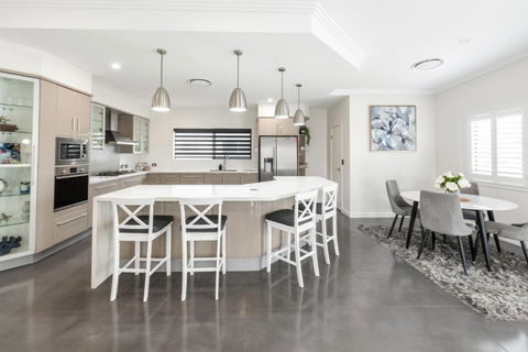 Magic On MacArthur - Accommodation Mermaid Beach 3