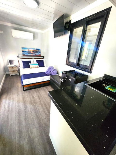 MAGNETIC CABIN Entire Studio On Magnetic Island - Accommodation Mermaid Beach 2