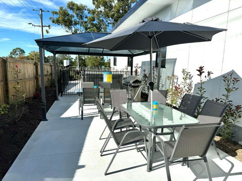 Main Residences - Accommodation Mermaid Beach 1