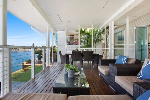 Main River Magic - Accommodation Mermaid Beach 1
