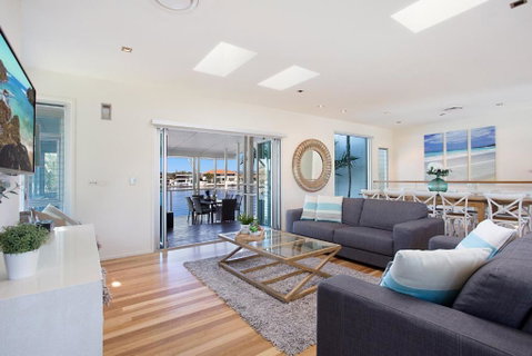 Main River Magic - Accommodation Mermaid Beach 3