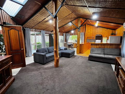 Mannland Cottage Retreat - Accommodation Mermaid Beach 0