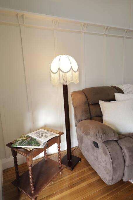 Manor Cottage - Accommodation Mermaid Beach 1