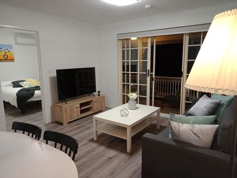 Modern 2BR Apartment With Parking - Accommodation Mermaid Beach 1