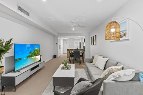 Modern 2B2B Suit Only 10mins To Airport N Southbank - Accommodation Mermaid Beach 3