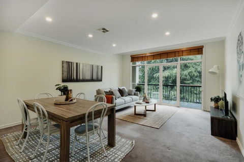Modern Apartment In The Heart Of Canberra - Accommodation Mermaid Beach 0