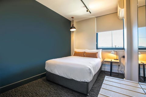 Nightcap At Chardons Corner Hotel - Accommodation Mermaid Beach 3
