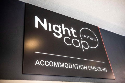 Nightcap At High Flyer Hotel - Accommodation Mermaid Beach 3