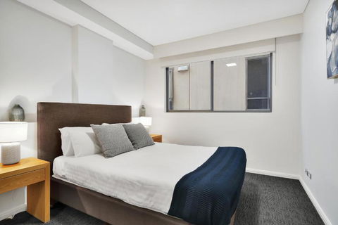North Sydney Corporate Apartment MIL2251106 - Accommodation Mermaid Beach 2