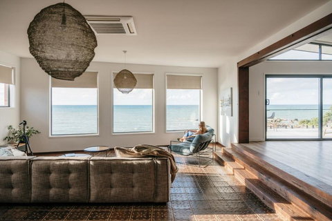 Novo Luxury Apartment Penguin Accommodation Itas - Accommodation Mermaid Beach 3