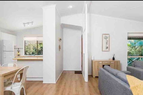 NORTH BYRON BEACH HOUSE Surf Sun Sand - Accommodation Mermaid Beach 3