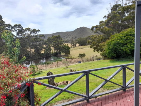Old School Rocky Cape Guesthouse - Accommodation Mermaid Beach 0