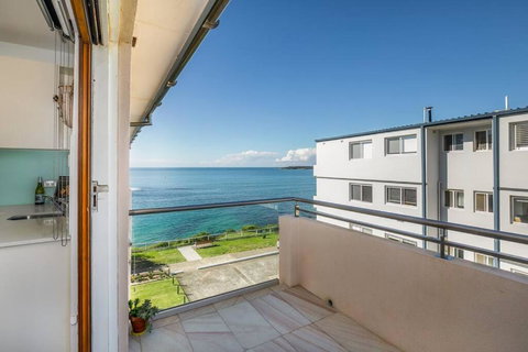 On The Esplanade - Close To Beach & Cronulla Mall With Aircon - Accommodation Mermaid Beach 0