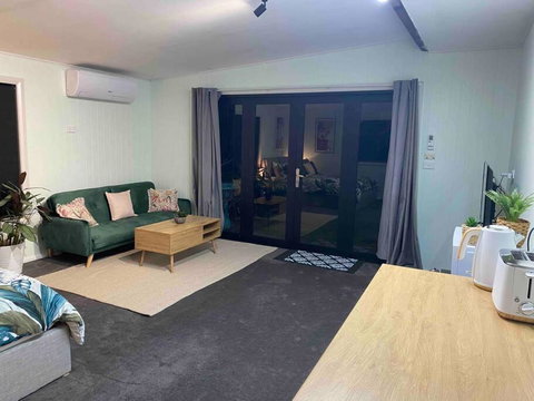 On Track Getaway - Accommodation Mermaid Beach 2
