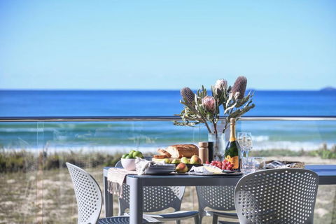 Pacific Dawn On The Beach One - Accommodation Mermaid Beach 0