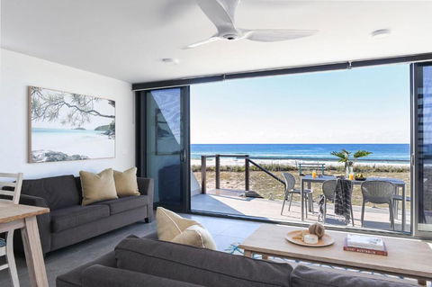 Pacific Dawn On The Beach Two - Accommodation Mermaid Beach 0