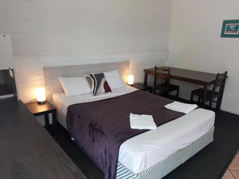 Paradise Motel - Accommodation Mermaid Beach 2