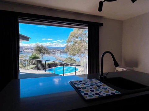 Peaceful House With Great Ocean & Mountain View - Accommodation Mermaid Beach 2
