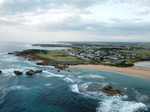 Peterborough House - Accommodation Mermaid Beach 1