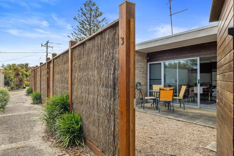 Petite Retreat - Accommodation Mermaid Beach 1