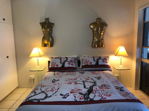 Phoenixonking - Accommodation Mermaid Beach 3