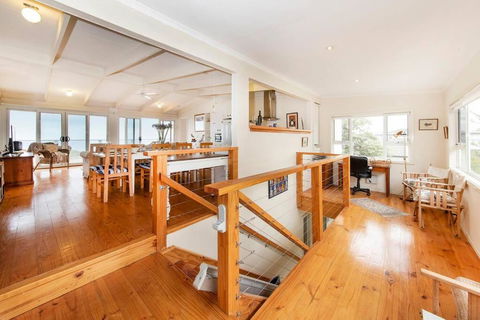 PORT WILLUNGA DREAMING A Beach Front Experience - Accommodation Mermaid Beach 2
