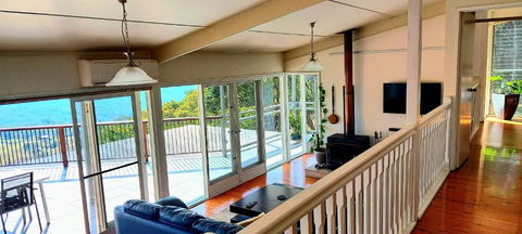 Potters Place Montville - Accommodation Mermaid Beach 1