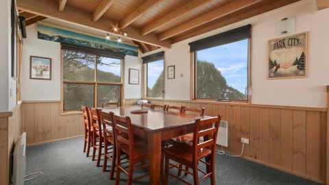 Powderkeg - Accommodation Mermaid Beach 3